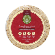 Cargar imagen en el visor de la galería, AREPA DE ARROZ INTEGRAL CON AJONJOLI MARIAPILERA