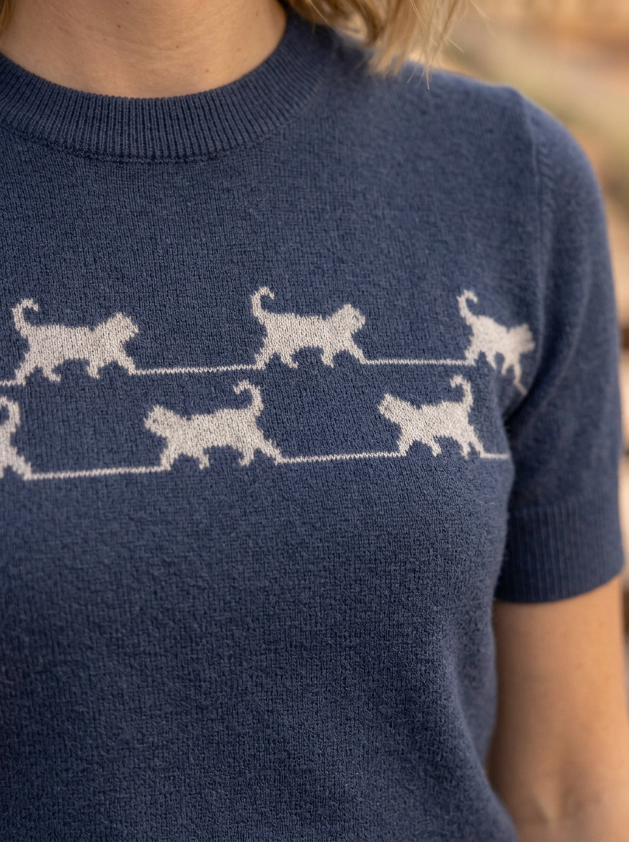 Camiseta Tejida Gato Azul